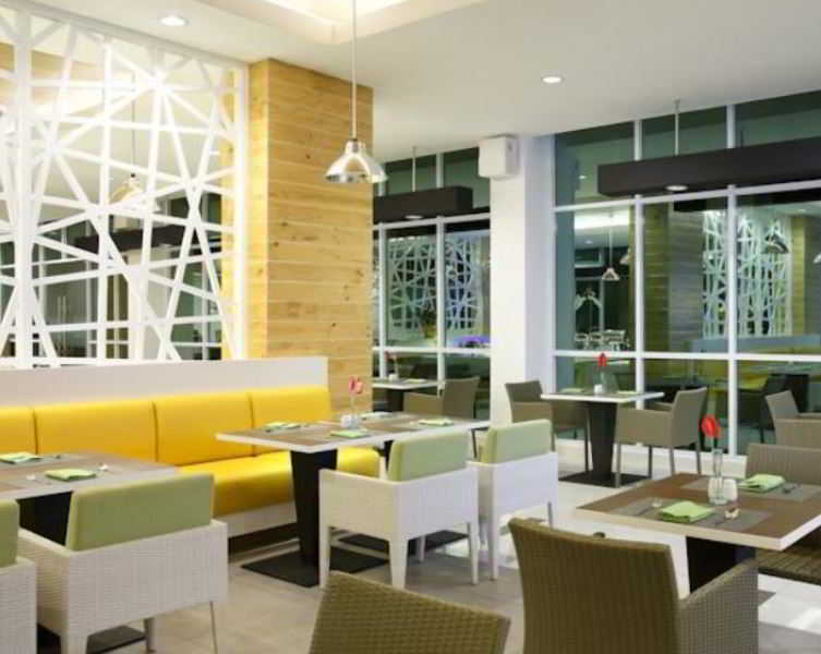 Hotel Santika Cikarang Exterior photo