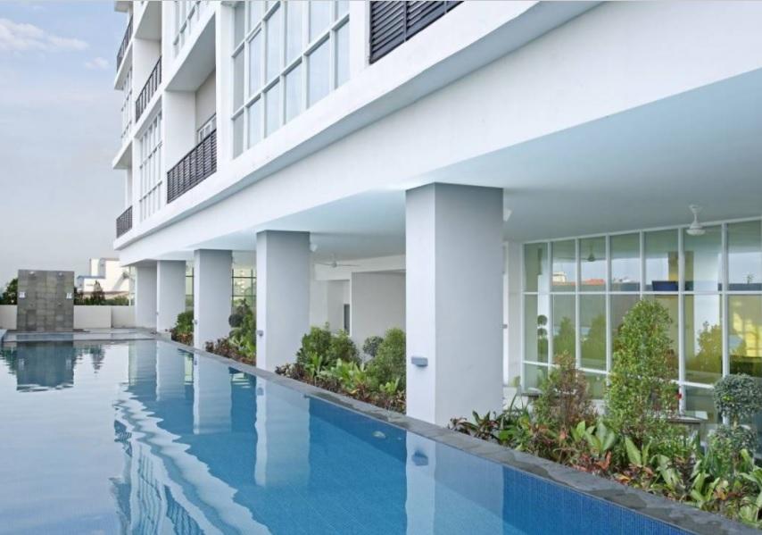 Hotel Santika Cikarang Exterior photo