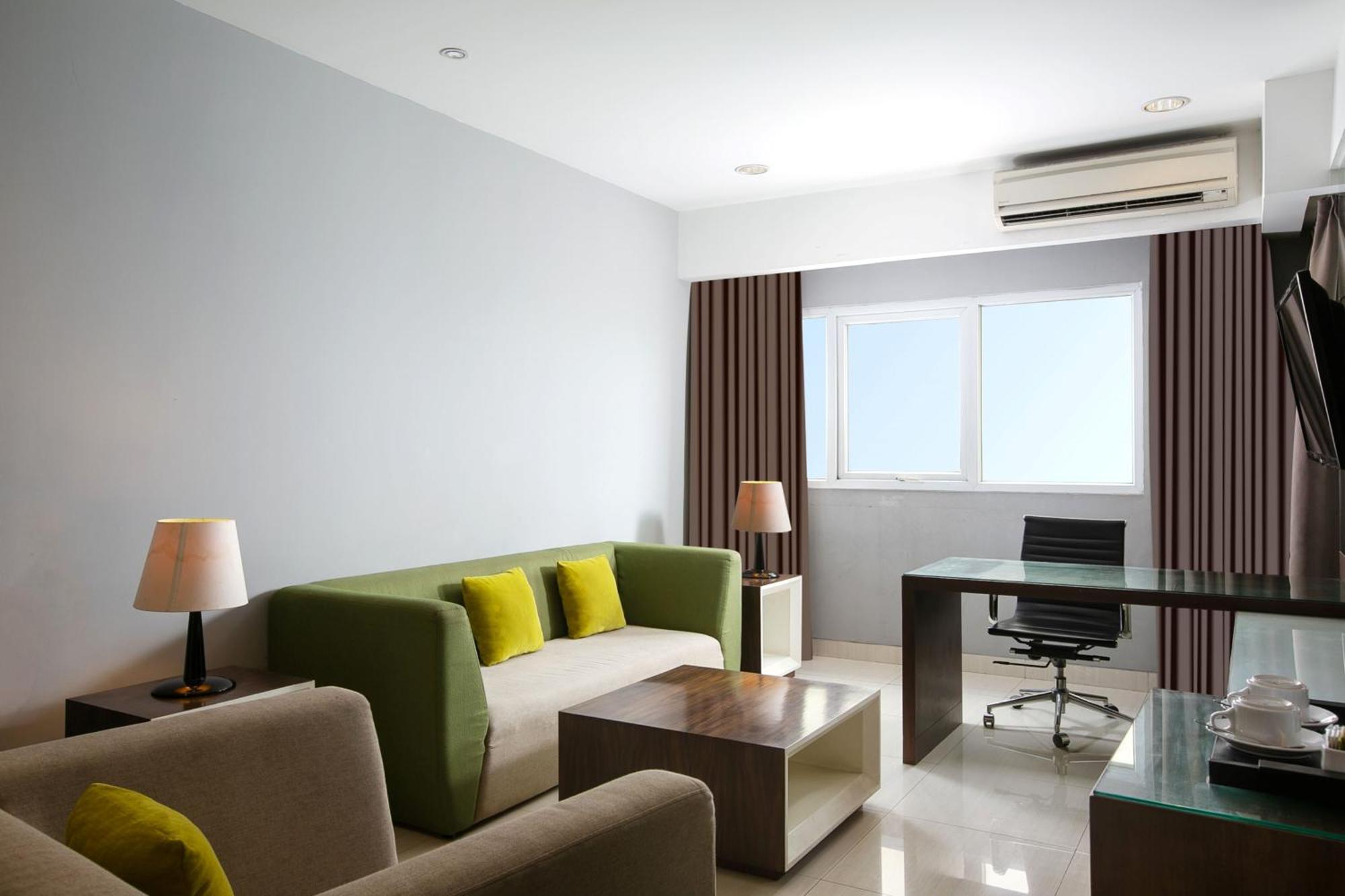 Hotel Santika Cikarang Exterior photo