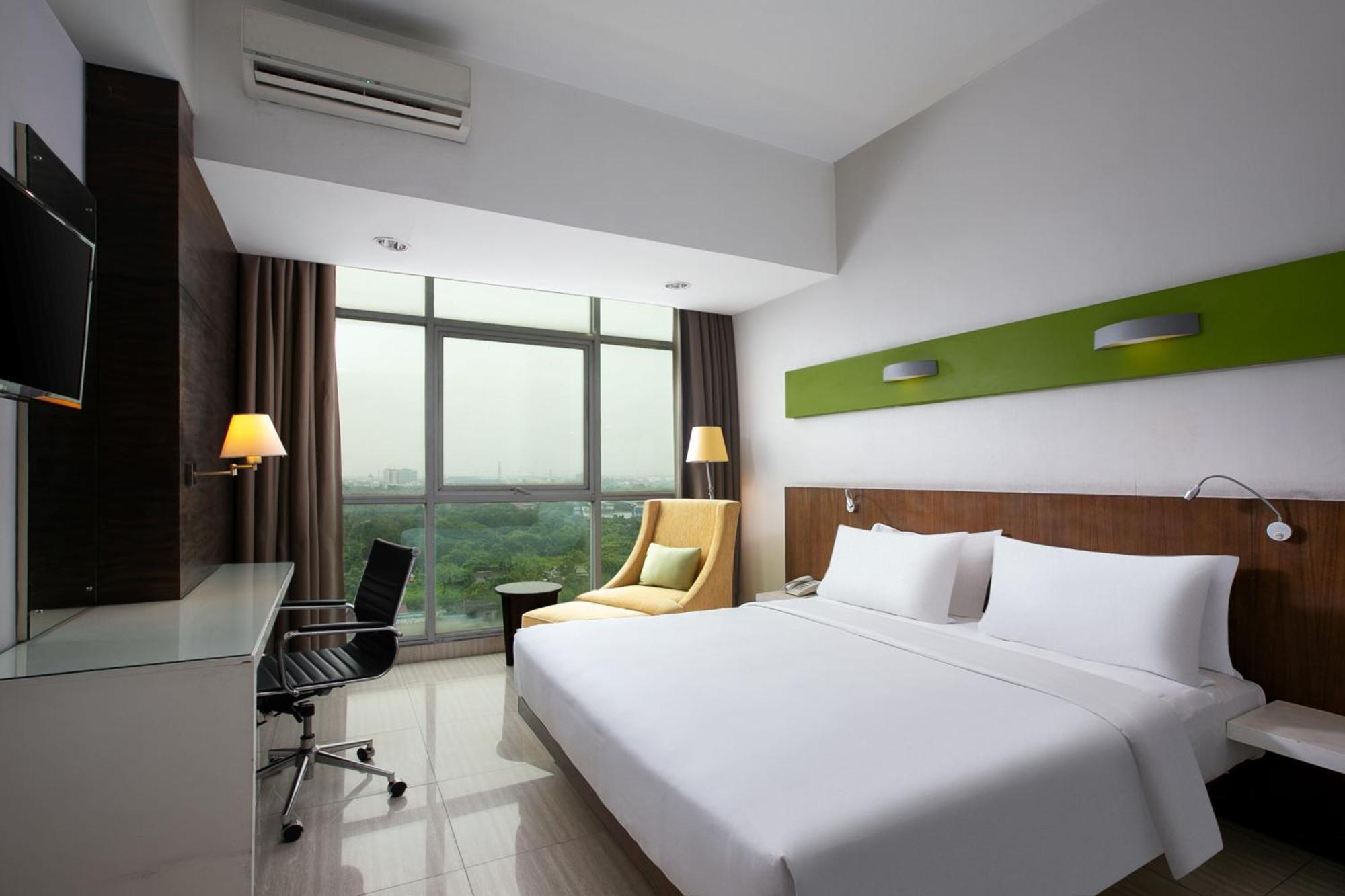Hotel Santika Cikarang Exterior photo